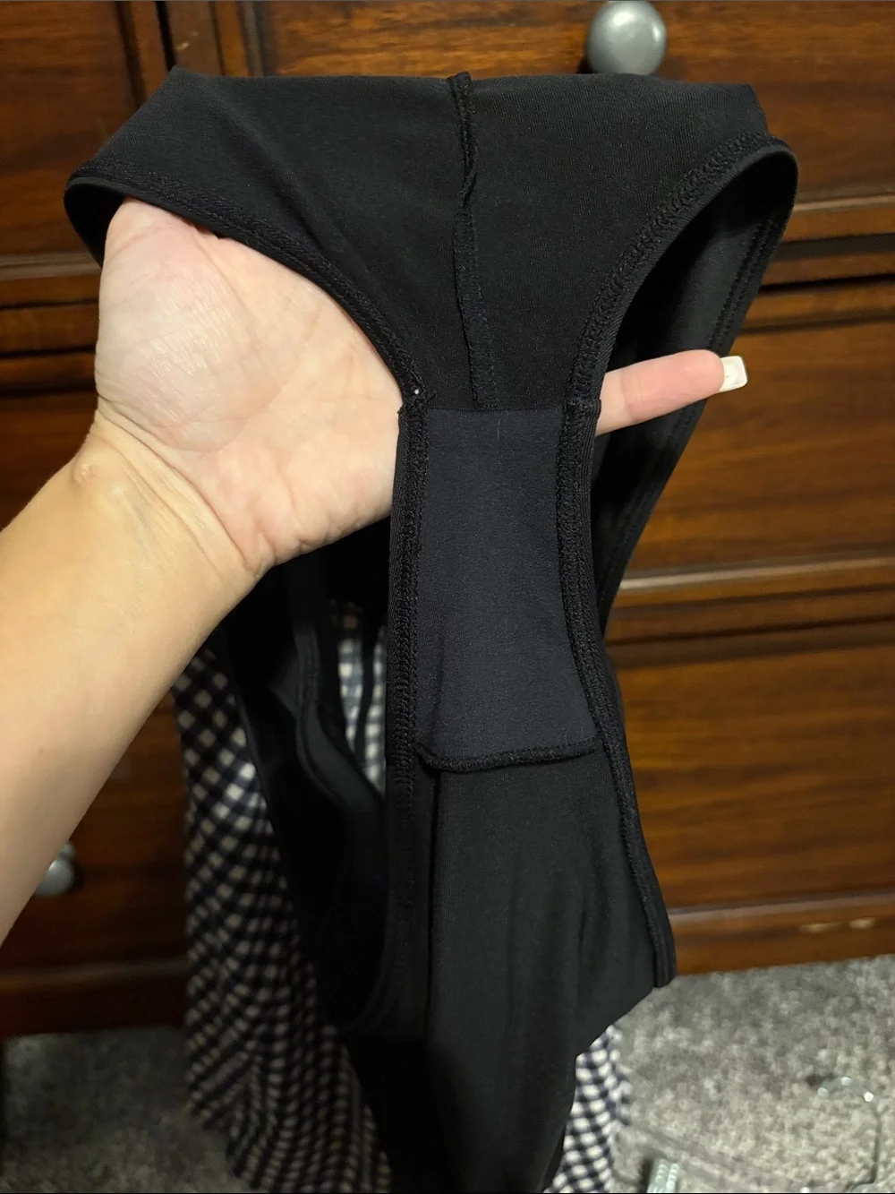 ALO Yoga Black & White Slit Skirt